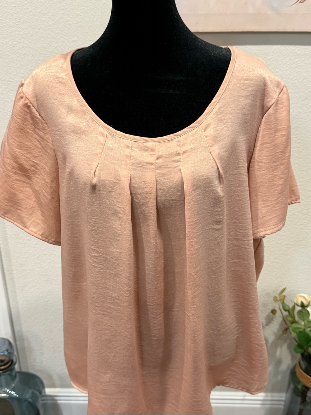 Notations Blush Pleated Scoop-Neck Short-Sleeve Blouse
